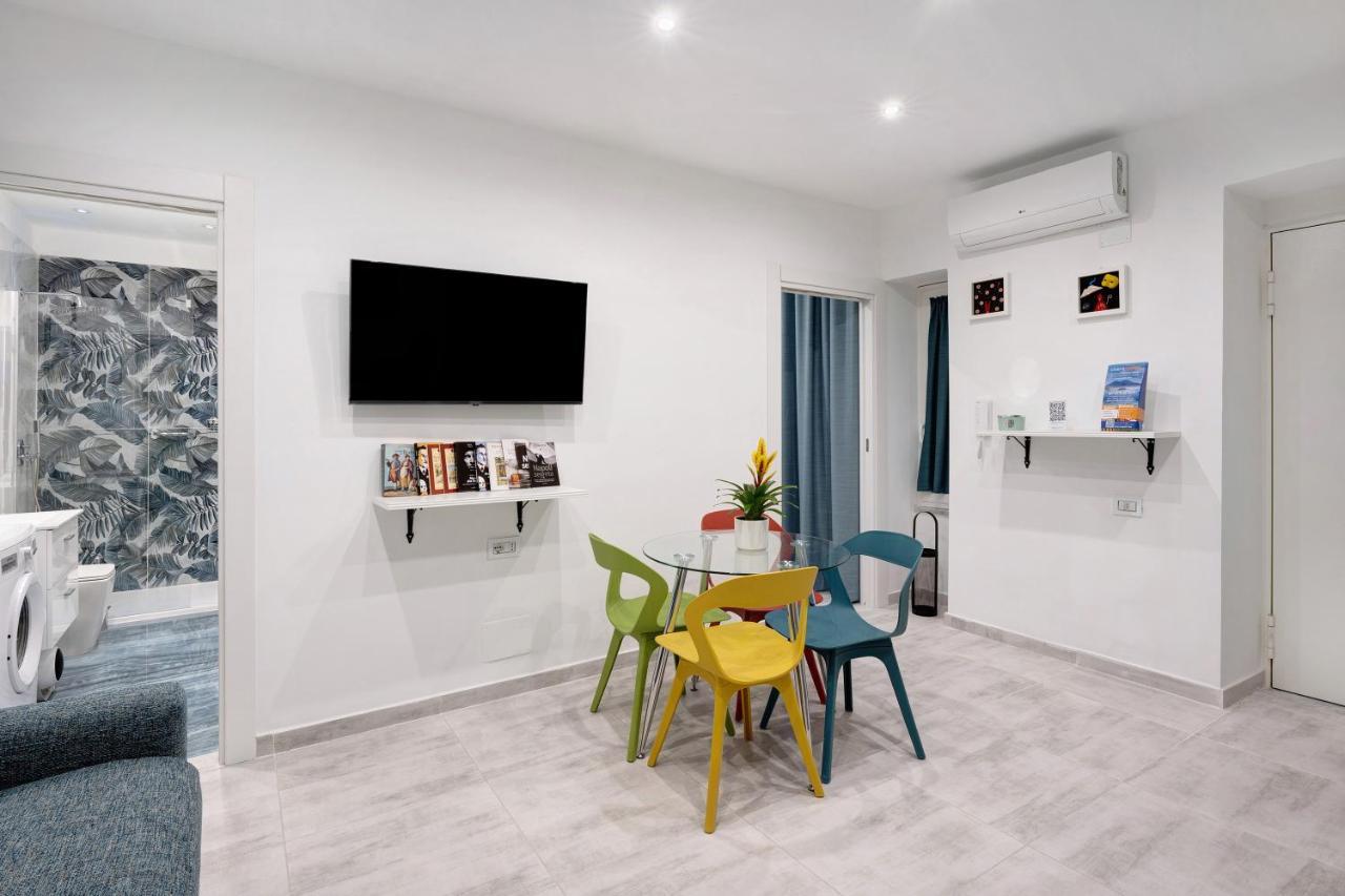 Ampolla House Apartment Napoli Bagian luar foto